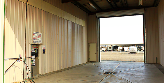 Eugene RV Wash Interior